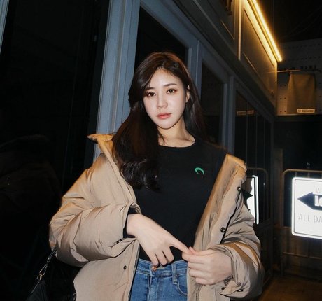 Bunniejin naked actress photos