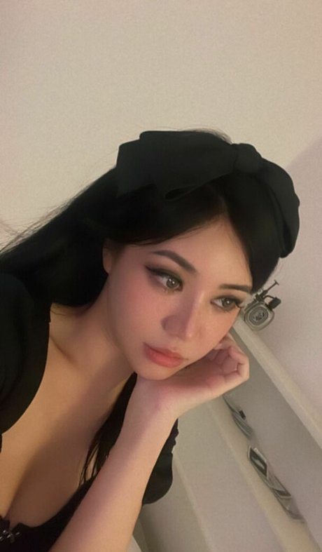 Bunniejin hot actress image