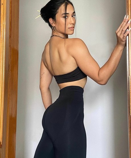 Hale Cabbar free model images