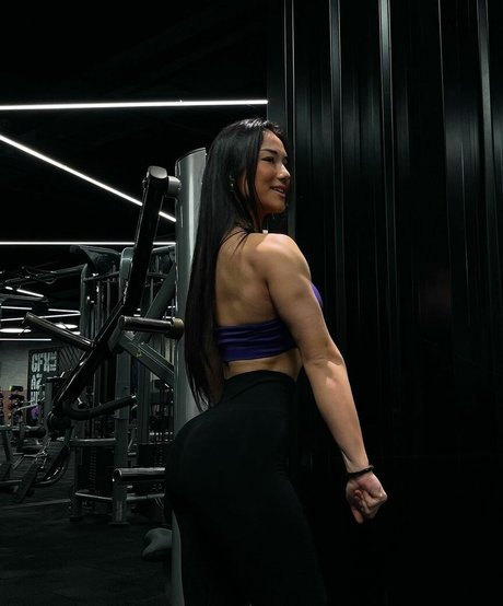 Hale Cabbar sexy model archive