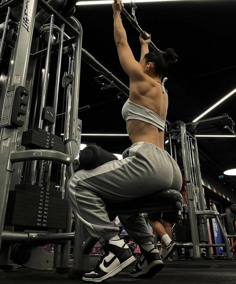 Hale Cabbar high quality actress pics