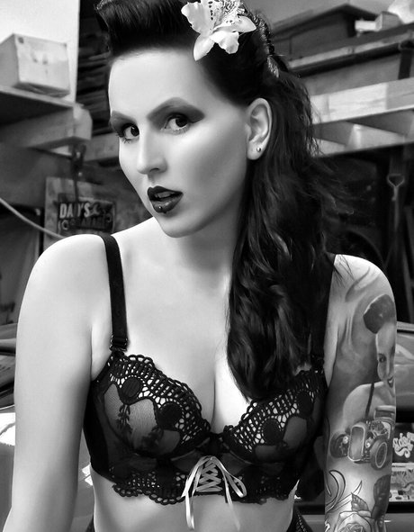 Miss Black Van Cherry art pornstar photo