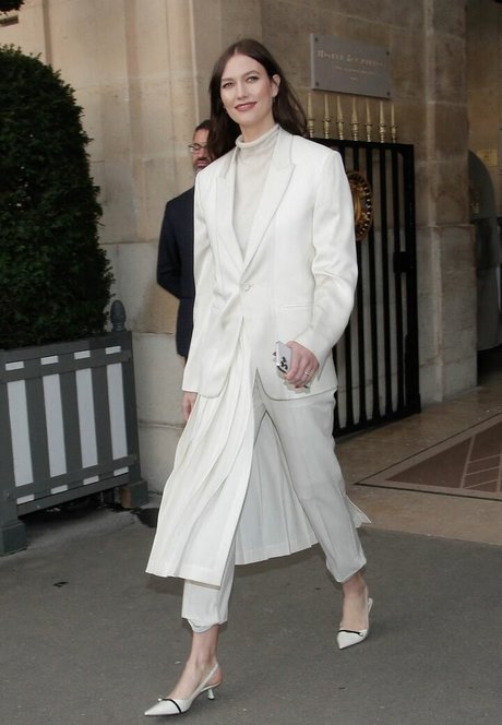 Karlie Kloss porn actress picture