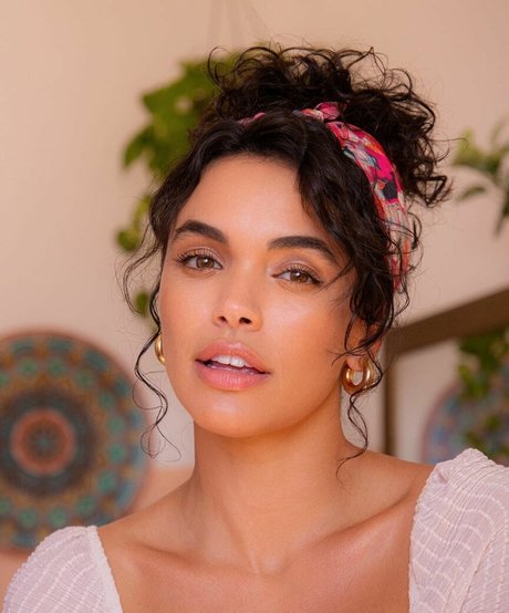 Giovana Cordeiro pornstar hot images