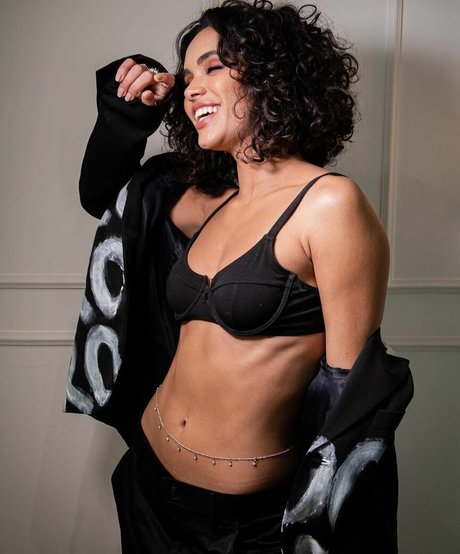 college onlyfans sexy photos