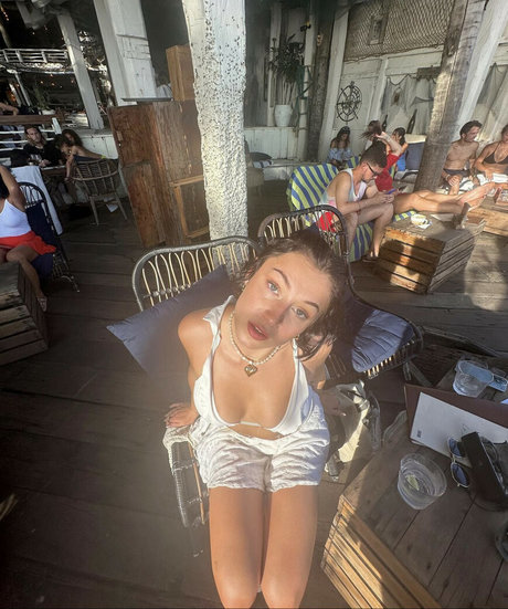 Ebcjpg model pretty galleries