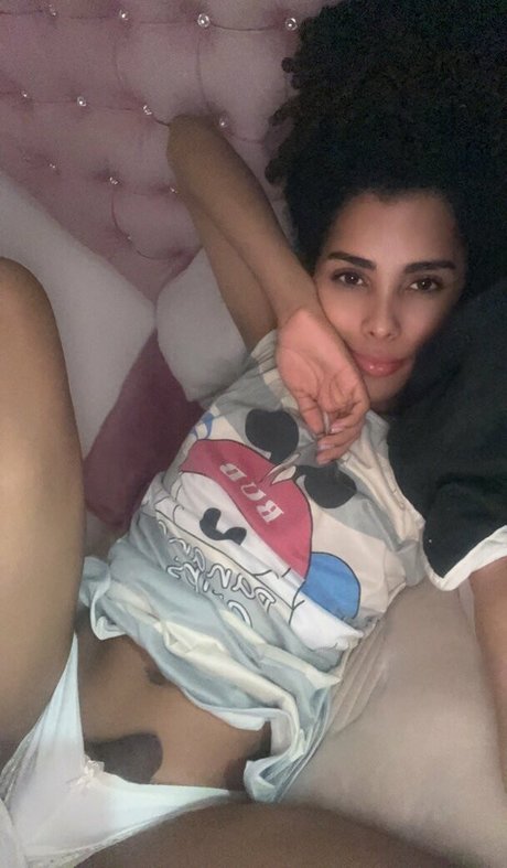 Chloe Chantelle pretty star images