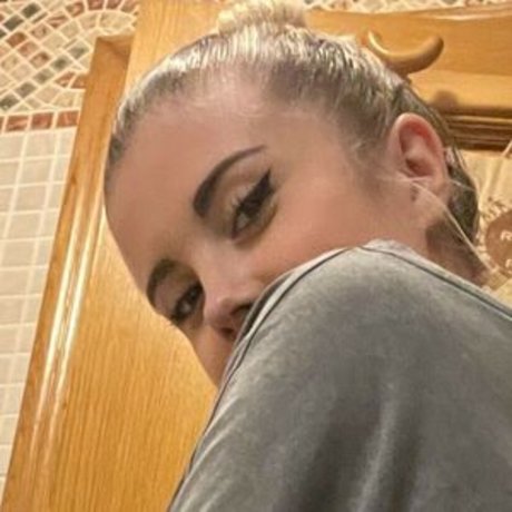 andreabeltran erotic model gallery