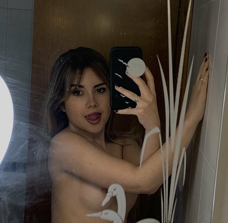 andreabeltran model erotic image