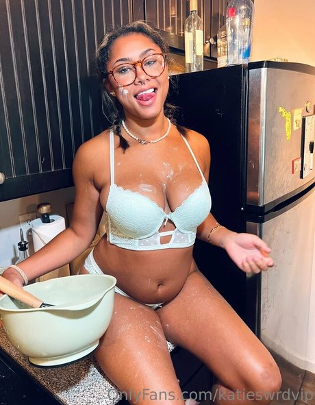 katieswrdvip pornstar nudes gallery