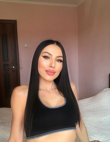 drag queen onlyfans beautiful naked images