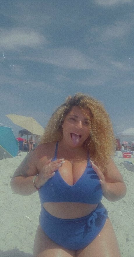 hot lips high quality actress pictures