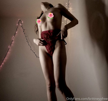 brittneyyfree pretty star pic