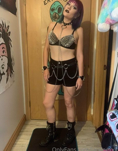 laraleexxx model free pic