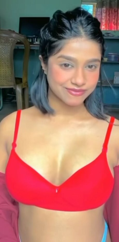 Uva Roy sexy star archive