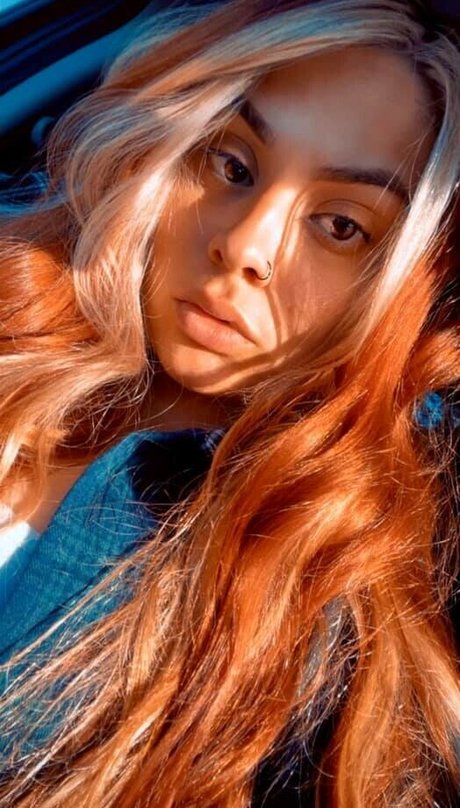 emilyelixer top actress photo