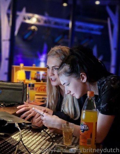 britneydutch pornstar hd pics