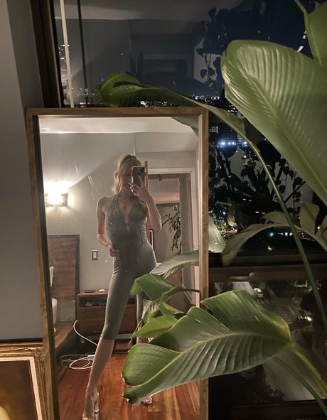 balletbyheather model top pic