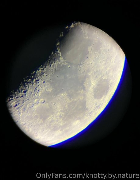 knotty by nature hd model photos