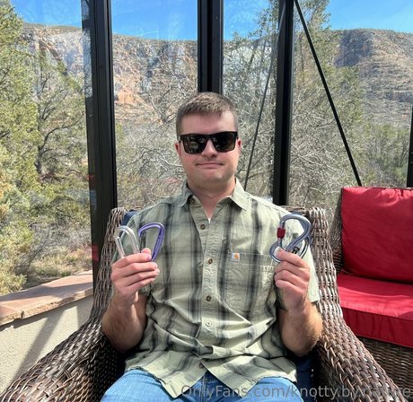 knotty by nature hot pornstar photo