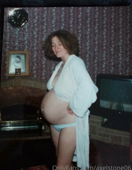 axelstone06 model naked pictures