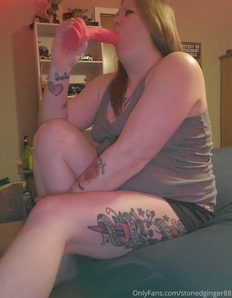 stonedginger88 star free img