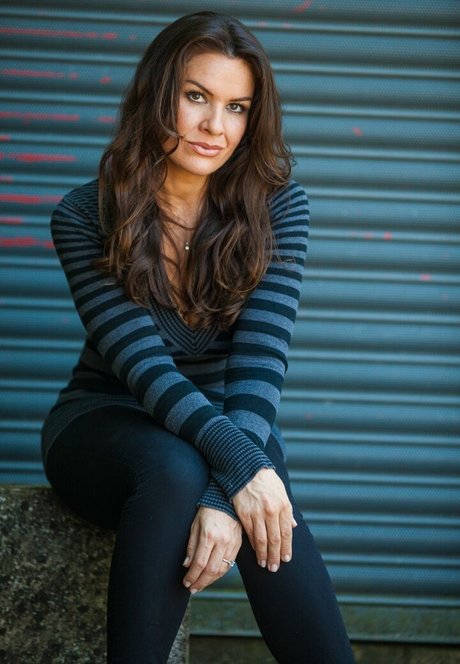 Local TV Presenters nudes model pic