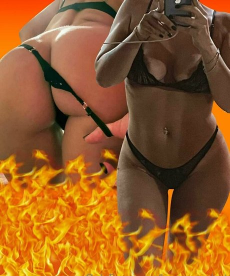 lunasuperhot pornstar adult images