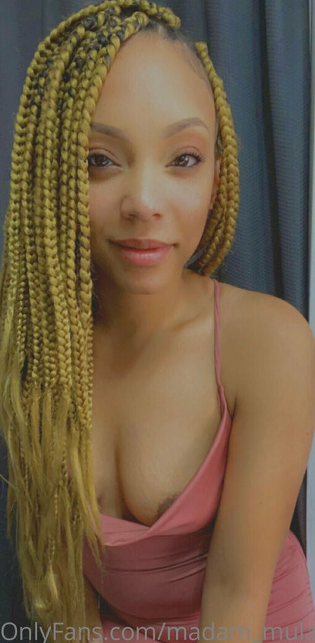 madam mulatto high quality model pic