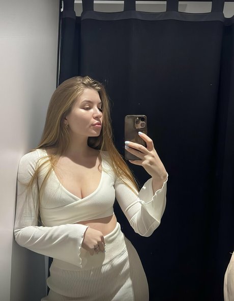 lina xena exclusive star image