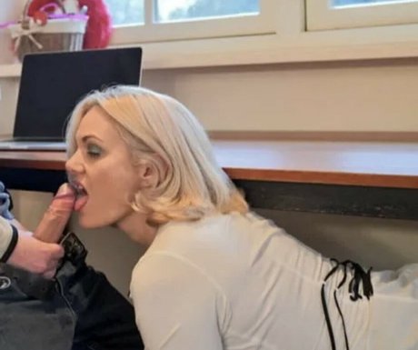 Kim Holland pornstar hd photos