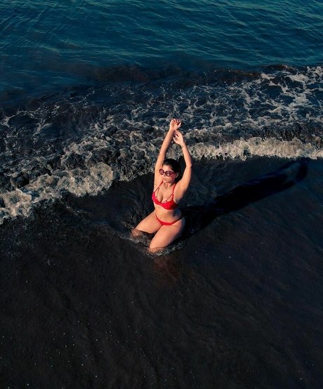 Tanya Chaudhari pornstar erotic images