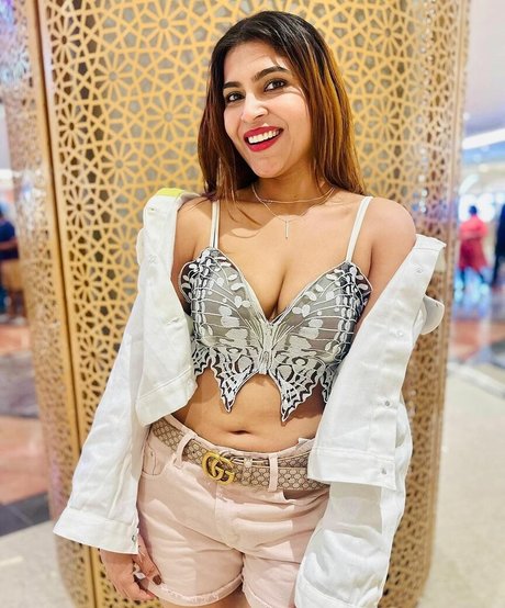 Tanya Chaudhari model nude img