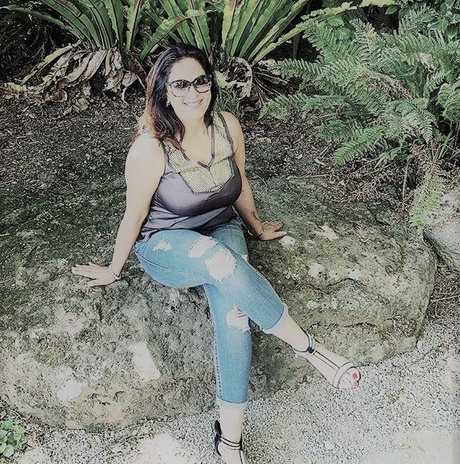 Minakshie Sethii nude actress pic