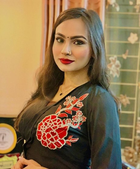 Umme Zamilatun Naima exclusive actress photo