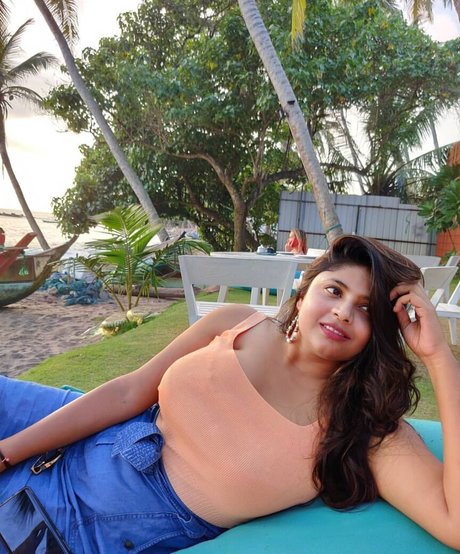 Tassels and Trails model hd galleries