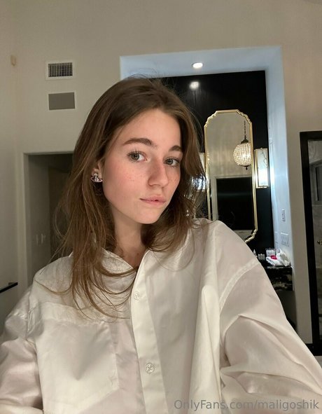 maligoshik pretty actress images