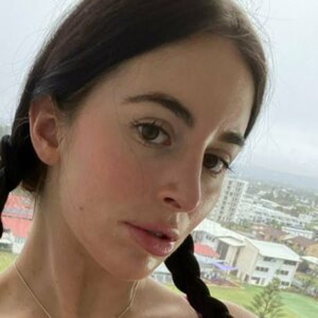 izzy2spicy xxx actress pic