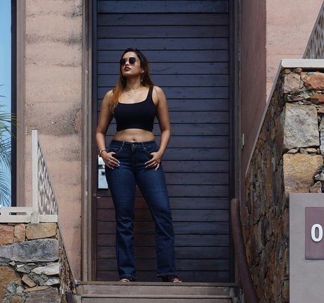 Akanksha Jain top star pic