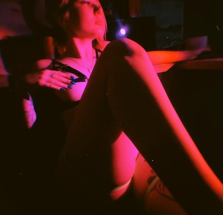 kselin li model adult gallery