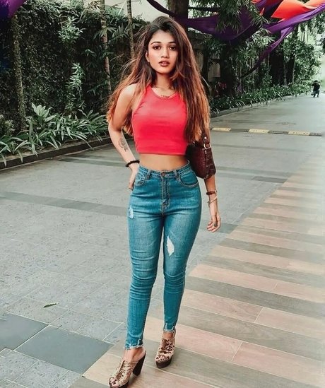 Ridhima Bisht beautiful pornstar img