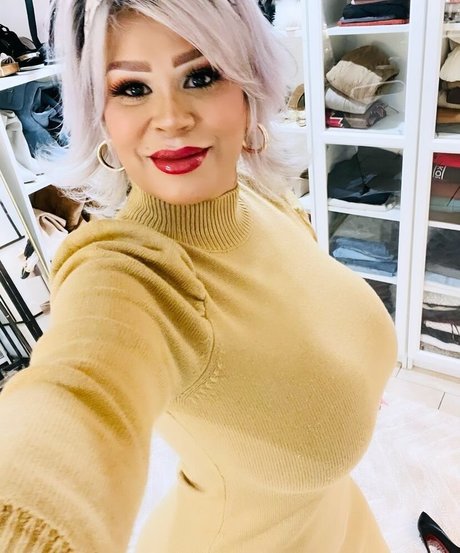 Myra La Chula model adult archive