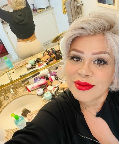 Myra La Chula pornstar hd img