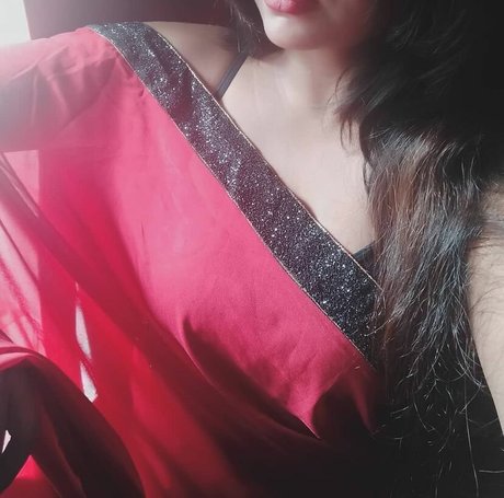 Maya Diba art model pics