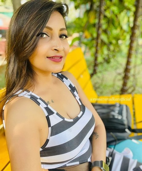 Roma Varadkar model erotic photo