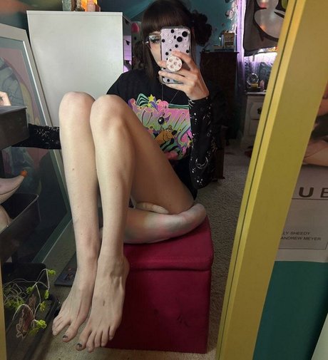 balloonerismz model nudes img