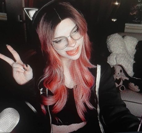 Porcelain Ghoul perfect pornstar gallery