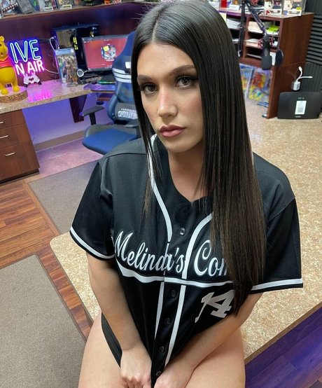 Melinda Young pornstar adult pictures