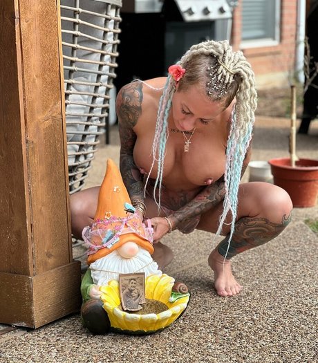 ebony babe onlyfans pornographic photos