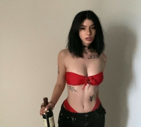 shawtysuzi pornstar naked img